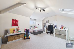 Photo 25- click for photo gallery